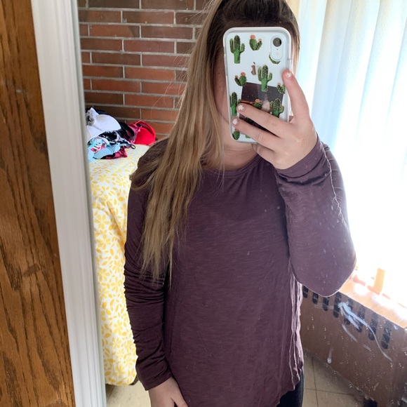 Soft and sexy long sleeve - Picture 1 of 3